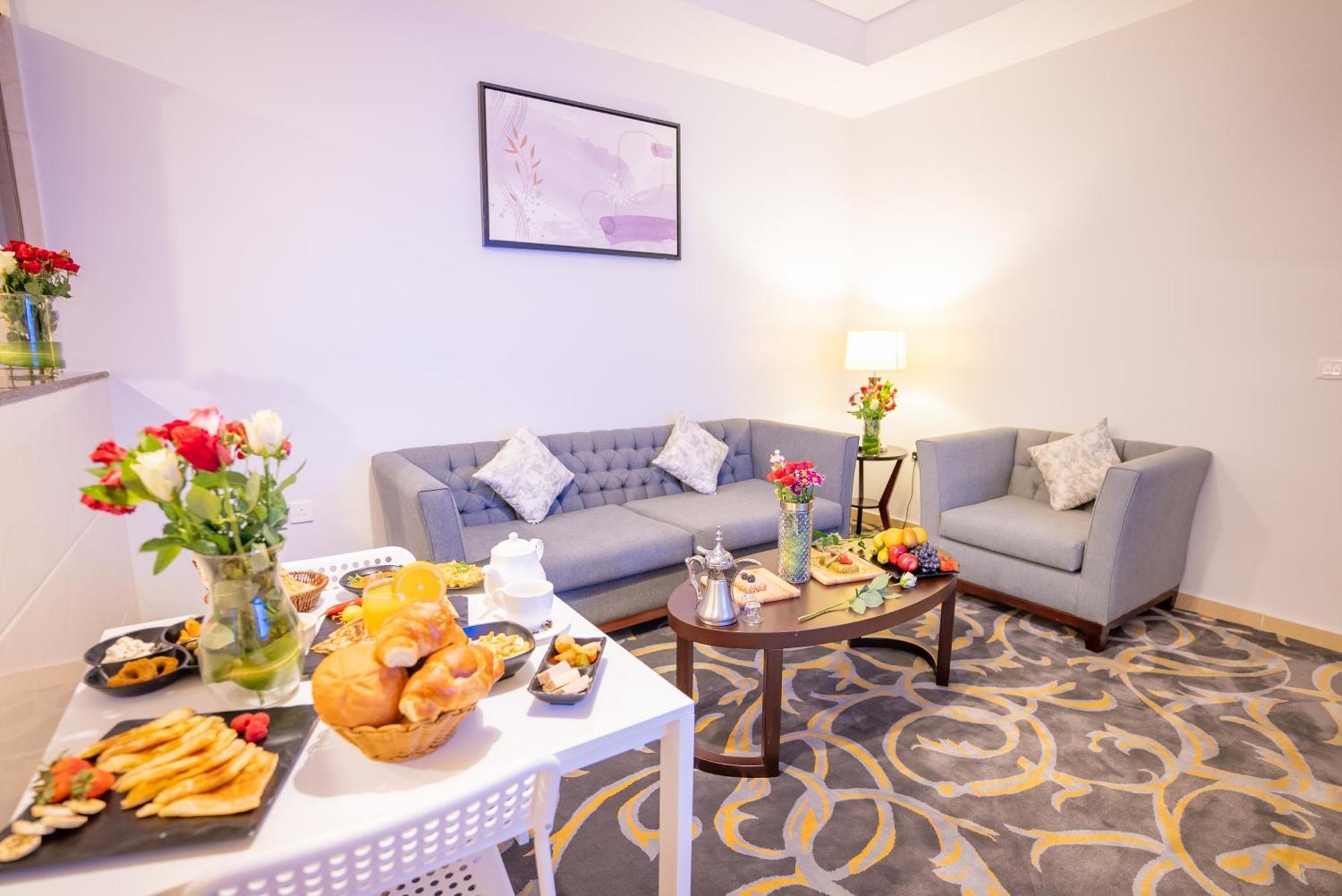 Laten Suites Al Naseem Jeddah Luaran gambar