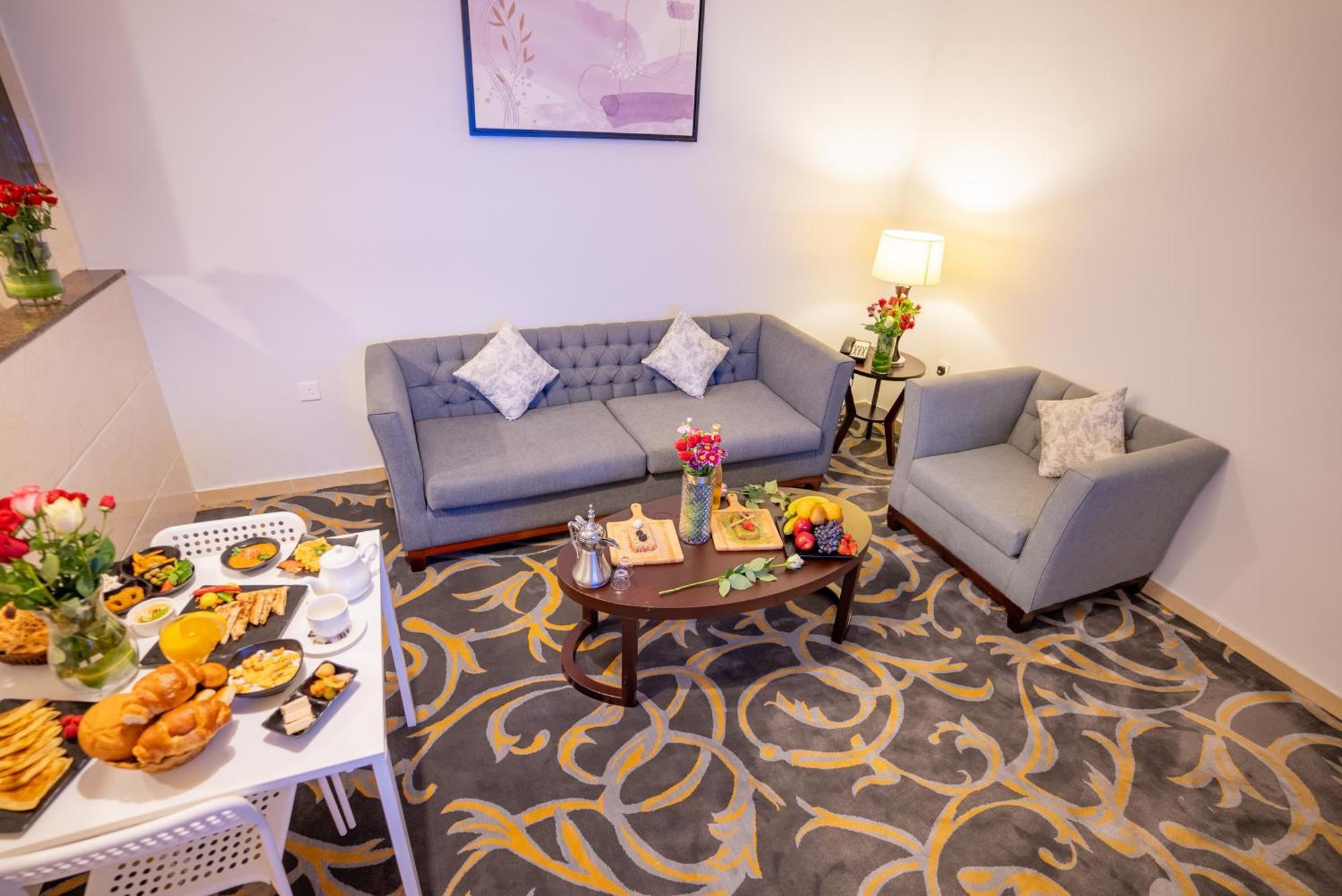 Laten Suites Al Naseem Jeddah Luaran gambar