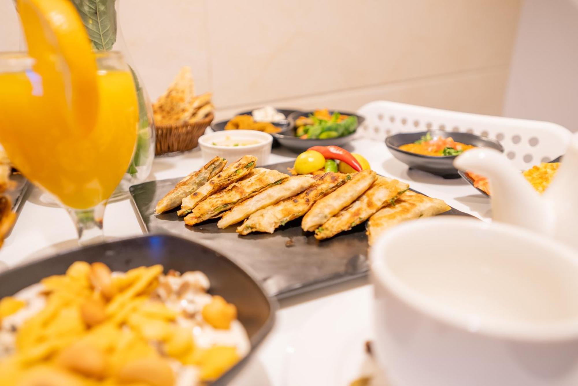 Laten Suites Al Naseem Jeddah Luaran gambar